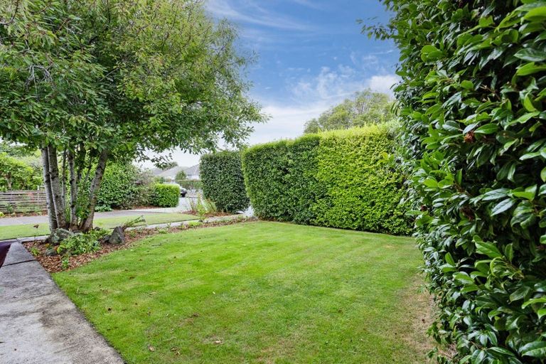 Photo of property in 77 Adamson Crescent, Glengarry, Invercargill, 9810