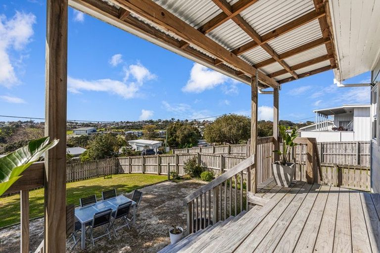Photo of property in 12a Matai Road, Stanmore Bay, Whangaparaoa, 0932