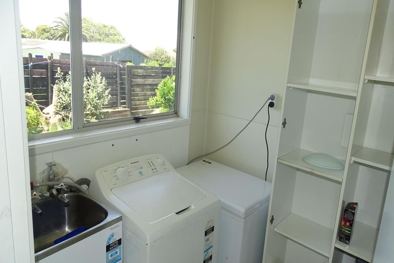 Photo of property in 9 Arnwood Street, Manurewa, Auckland, 2102