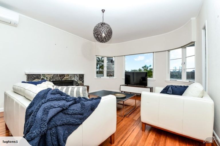 Photo of property in 24 Banbury Crescent, Fairfield, Hamilton, 3214