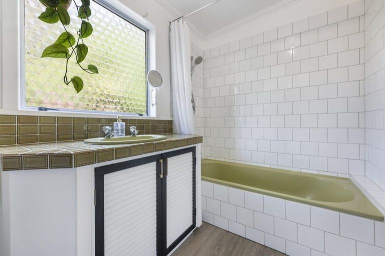 Photo of property in 13 Hereweka Street, Portobello, Dunedin, 9014