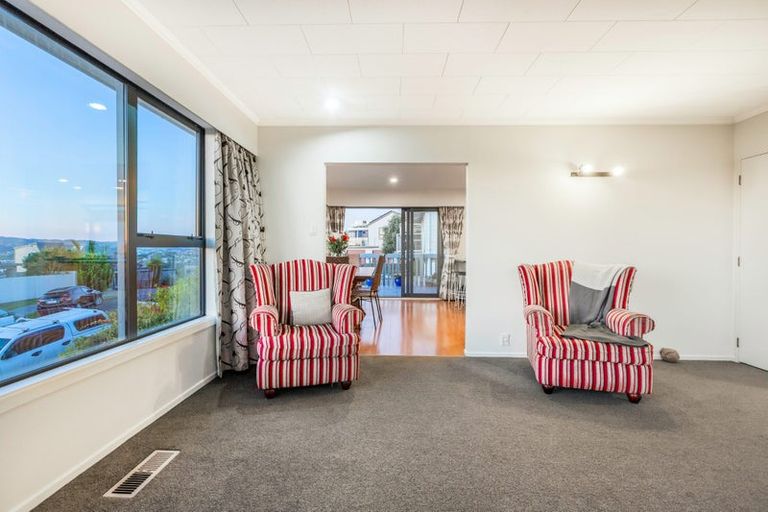 Photo of property in 6 Ettrick Grove, Papakowhai, Porirua, 5024