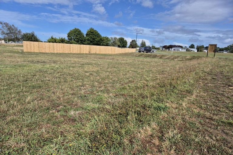 Photo of property in 26 Campbell Place, Marton, 4710