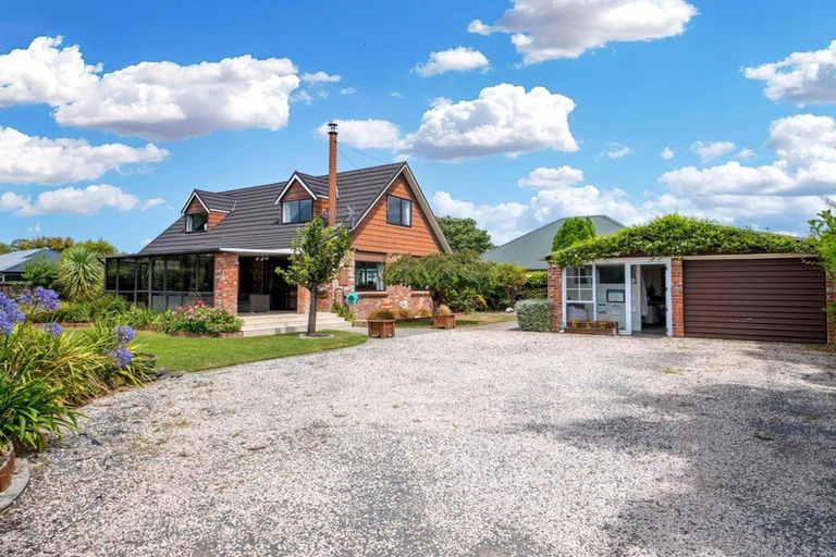 Photo of property in 103 Grimseys Road, Redwood, Christchurch, 8051