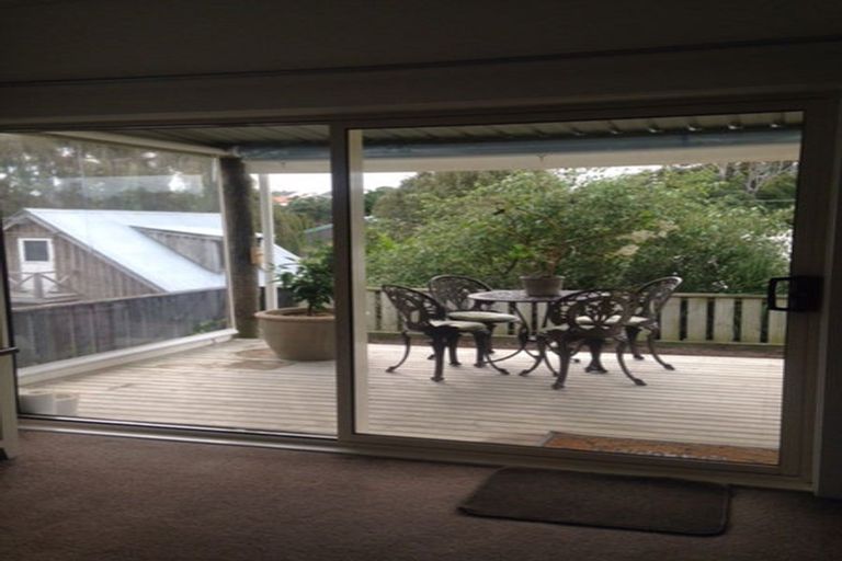 Photo of property in 1/2 Merwood Lane, Devonport, Auckland, 0624