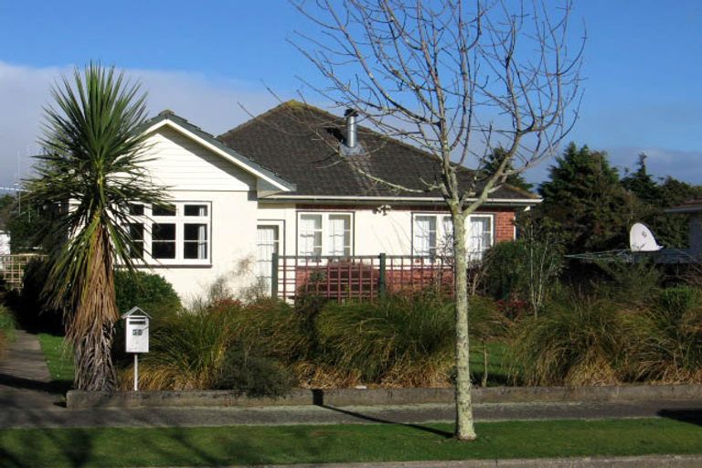 Photo of property in 55 Savage Crescent, West End, Palmerston North, 4412