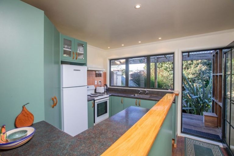 Photo of property in 24 Rodney Avenue, Te Horo Beach, Otaki, 5581