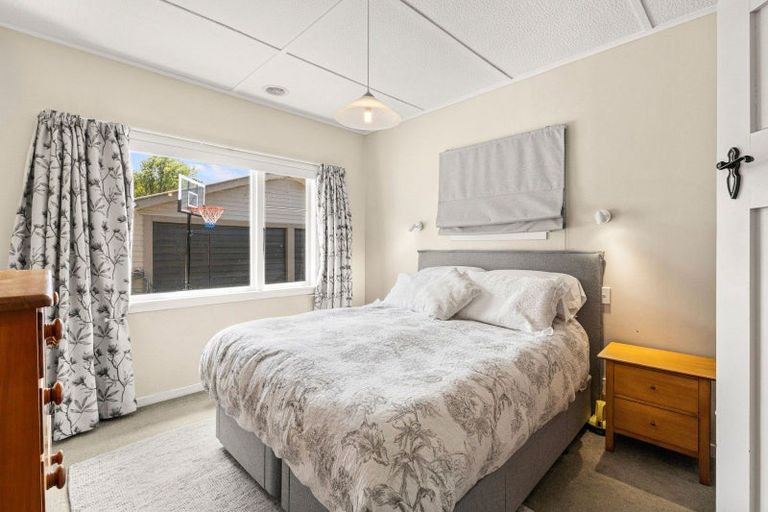 Photo of property in 26 Wanganui Road, Marton, 4710