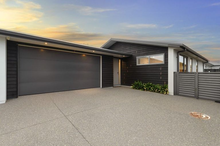 Photo of property in 57 Saint Pauls Drive, Brookfield, Tauranga, 3110