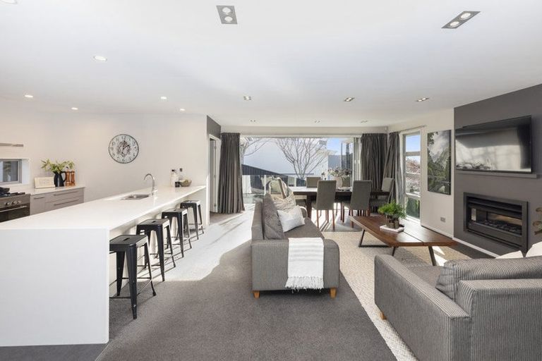 Photo of property in 20 Rushden Rise, Westmorland, Christchurch, 8025