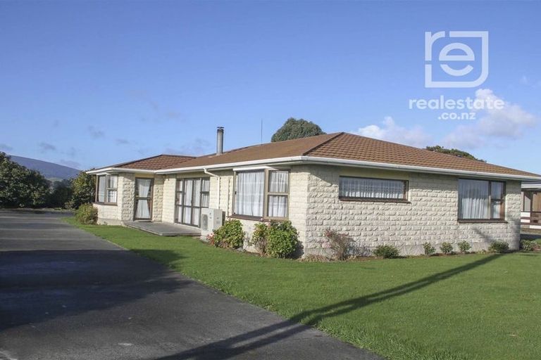 Photo of property in 5 Papatotara Road, Tuatapere, 9620
