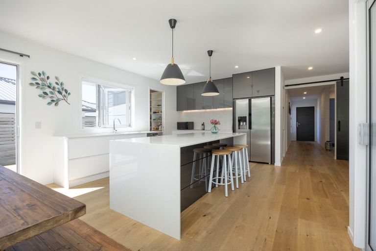 Photo of property in 13 Podgora Avenue, Kumeu, 0810