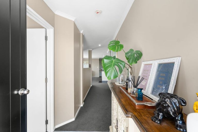 Photo of property in 10 The Runway, Wigram, Christchurch, 8042