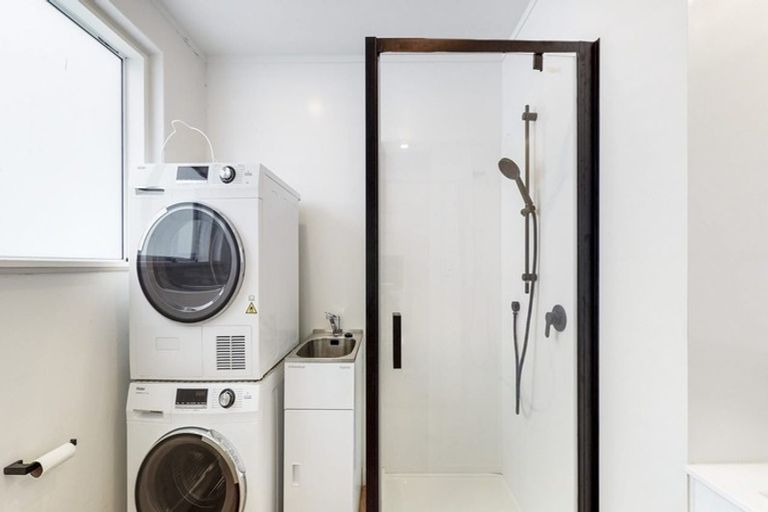 Photo of property in 146 Glenmore Street, Northland, Wellington, 6012