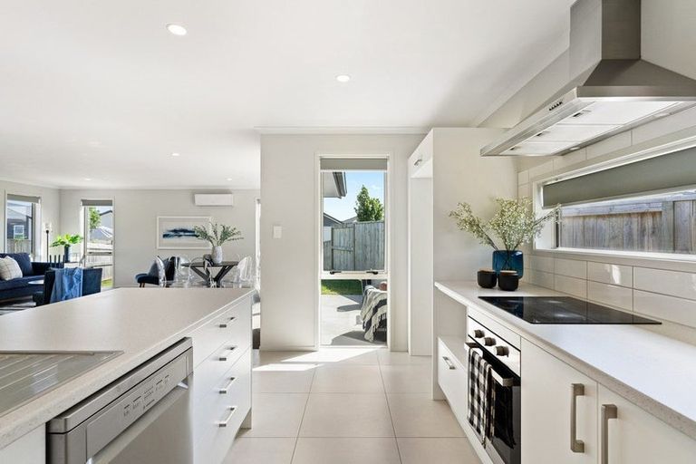 Photo of property in 10 Dunkeld Drive, Papamoa, 3118