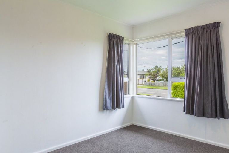 Photo of property in 19 Harold Holt Avenue, Onekawa, Napier, 4110