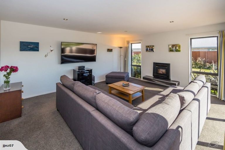 Photo of property in 23 Jacqueline Drive, West Melton, 7618