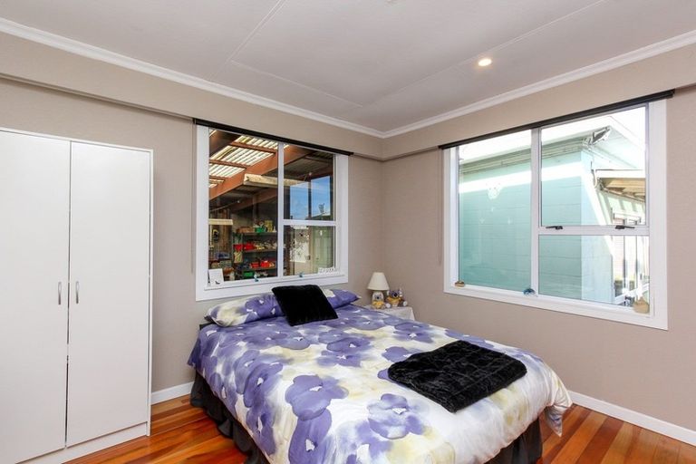 Photo of property in 53 Blake Street, Waitara, 4320