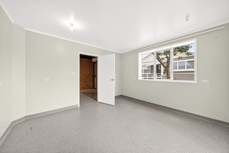 Photo of property in 106 Lincoln Road, Masterton, 5810