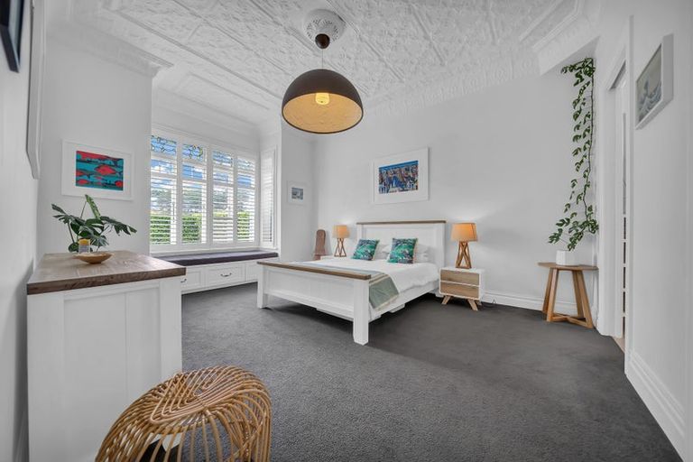 Photo of property in 23 Cheltenham Road, Devonport, Auckland, 0624