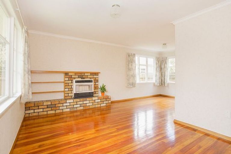 Photo of property in 43 Batt Street, West End, Palmerston North, 4410