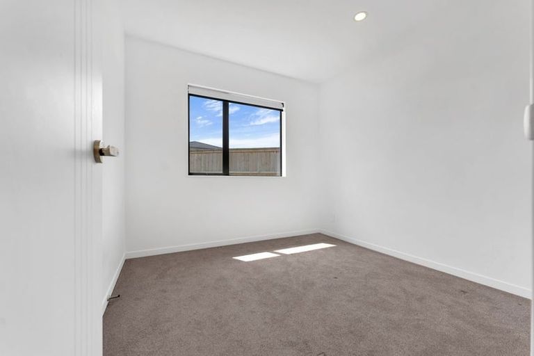 Photo of property in 8 Bathurst Crescent, Pokeno, 2402