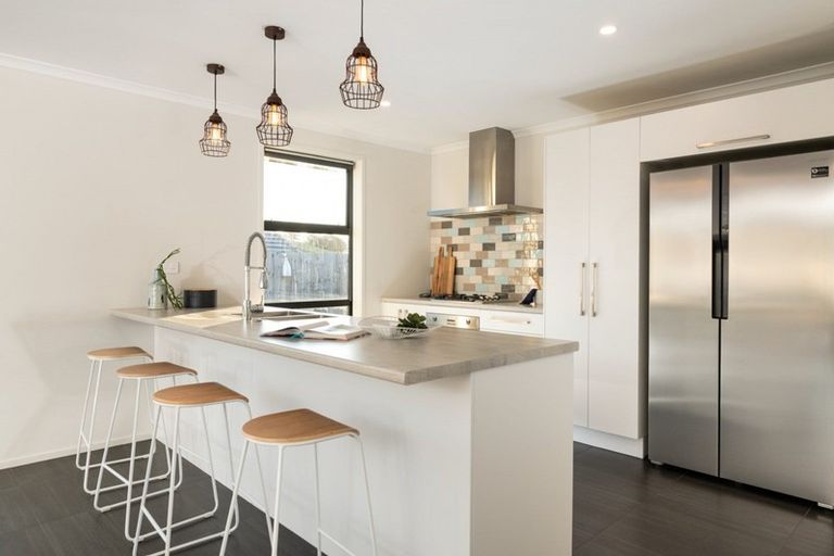 Photo of property in 6 Antrim Glade, Welcome Bay, Tauranga, 3175