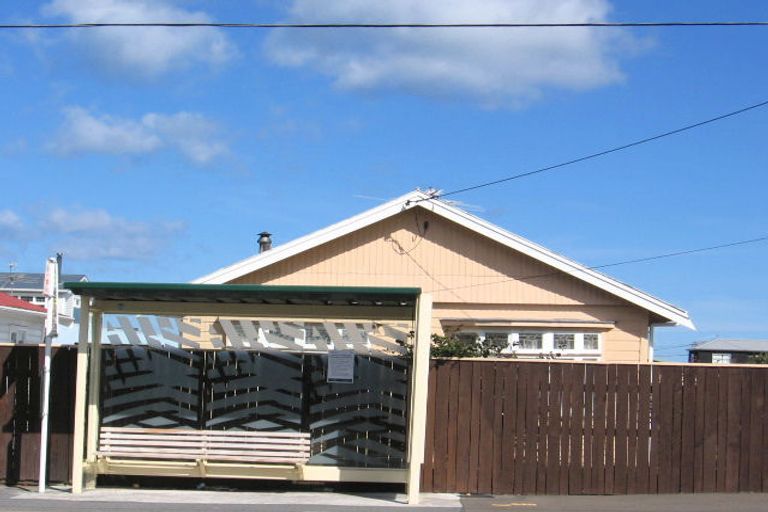 Photo of property in 10 Caledonia Street, Miramar, Wellington, 6022