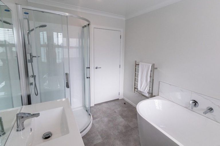 Photo of property in 49 Mercury Way, Whitby, Porirua, 5024