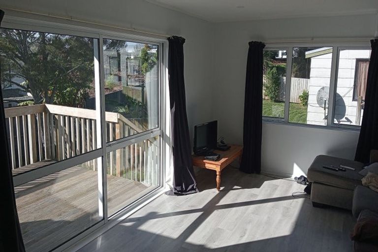 Photo of property in 3/223 Birkdale Road, Birkdale, Auckland, 0626