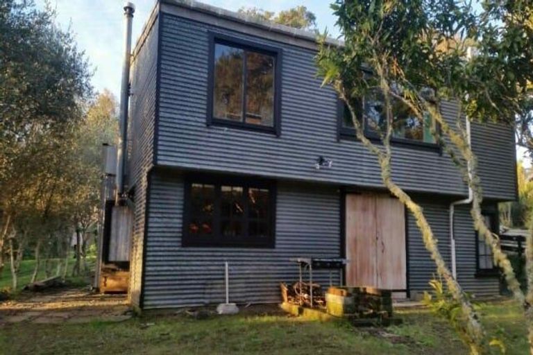 Photo of property in 170 Howard Road, Orere Point, Papakura, 2585