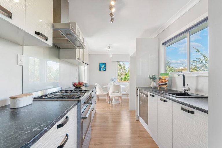 Photo of property in 191 Rangatira Road, Beach Haven, Auckland, 0626