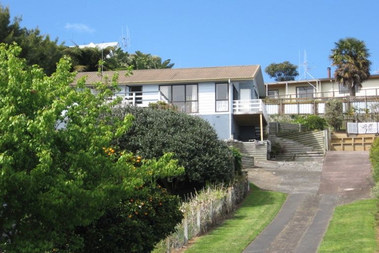 Photo of property in 33 Dingadee Street, Welcome Bay, Tauranga, 3112
