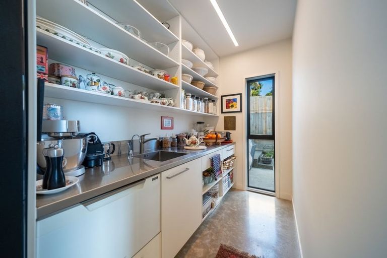 Photo of property in 285 Cannon Hill Crescent, Mount Pleasant, Christchurch, 8081