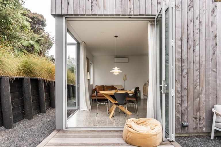 Photo of property in 10a Government Road, Raglan, 3225