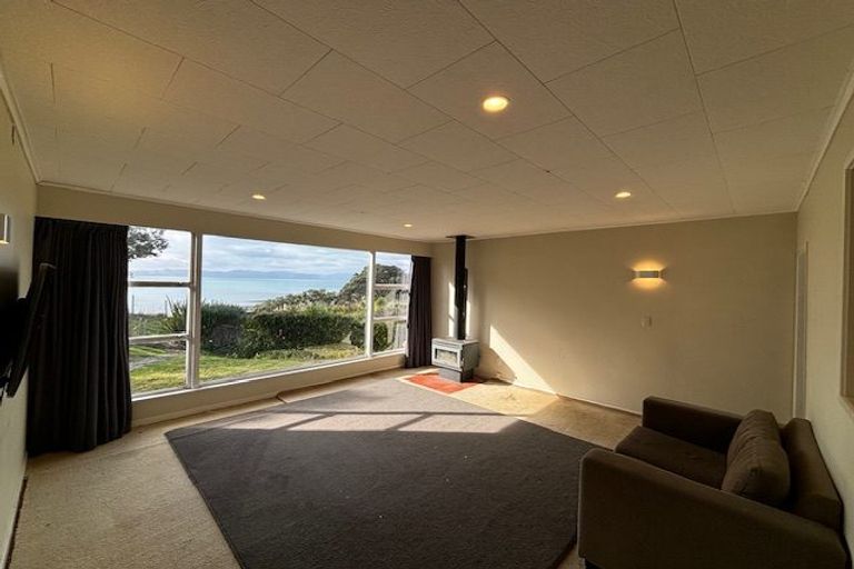 Photo of property in 65 Howard Road, Orere Point, Papakura, 2585