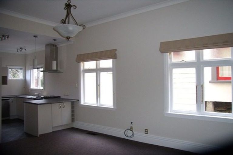 Photo of property in 17 George Street, Thorndon, Wellington, 6011