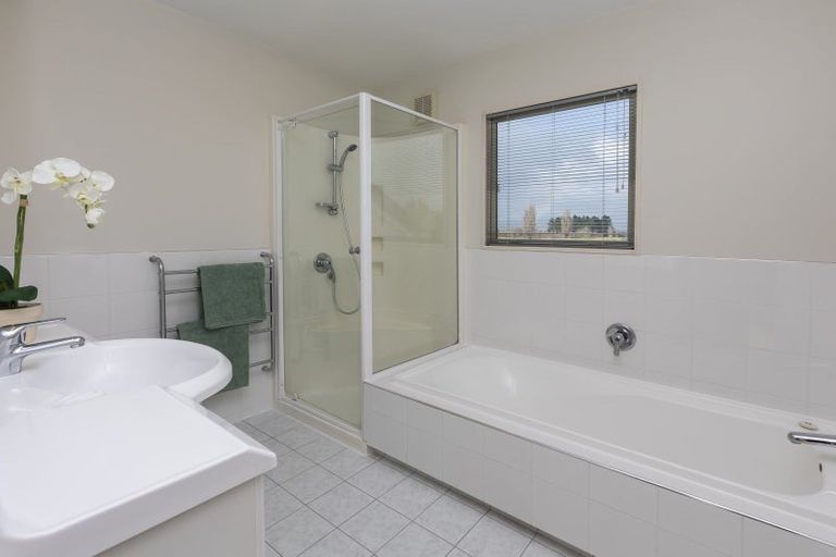 Photo of property in 230a Lake Terrace Road, Shirley, Christchurch, 8061