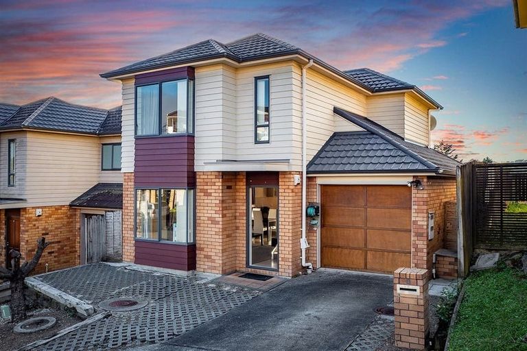 Photo of property in Hibiscus Garden, 9 Lavender Garden Lane, Oteha, Auckland, 0632