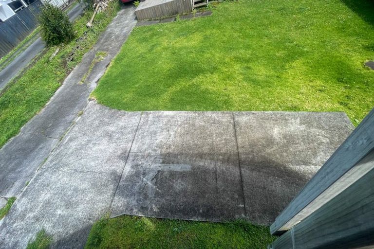 Photo of property in 1/23a Tomo Street, New Lynn, Auckland, 0600