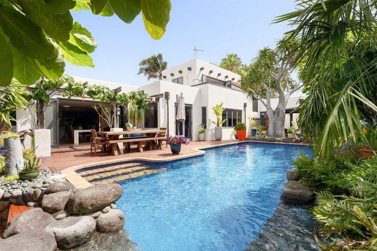 Photo of property in 2 La Cumbre Close, Bethlehem, Tauranga, 3110