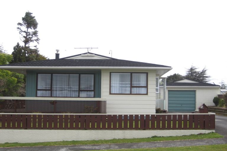 Photo of property in 44 Penrith Street, Westown, New Plymouth, 4310