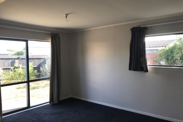 Photo of property in 15 Park Estate Road, Rosehill, Papakura, 2113
