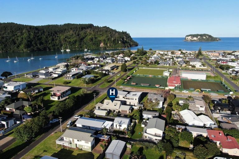 Photo of property in 403 Harbour View Road, Whangamata, 3620