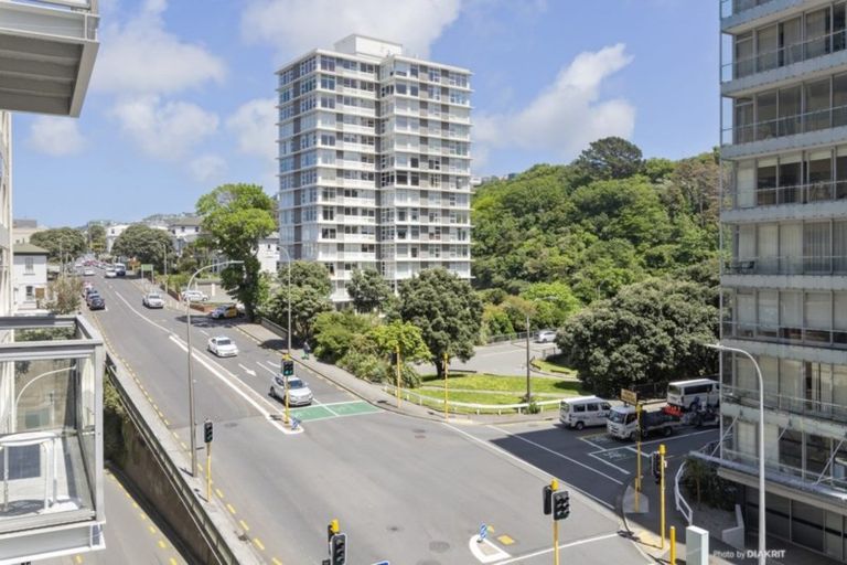 Photo of property in Terrace Heights Apartments, 5b/163 The Terrace, Wellington Central, Wellington, 6011