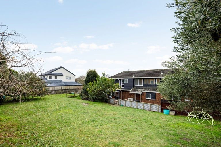 Photo of property in 8 Burn-murdoch Street, St Andrews, Hamilton, 3200