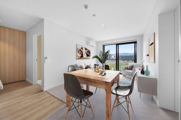 Photo of property in Toru Apartments, 706/10 Copper Beech Avenue, Frankton, Queenstown, 9300