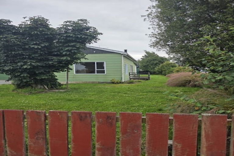 Photo of property in 86 Mcmurdo Street, Tinwald, Ashburton, 7700