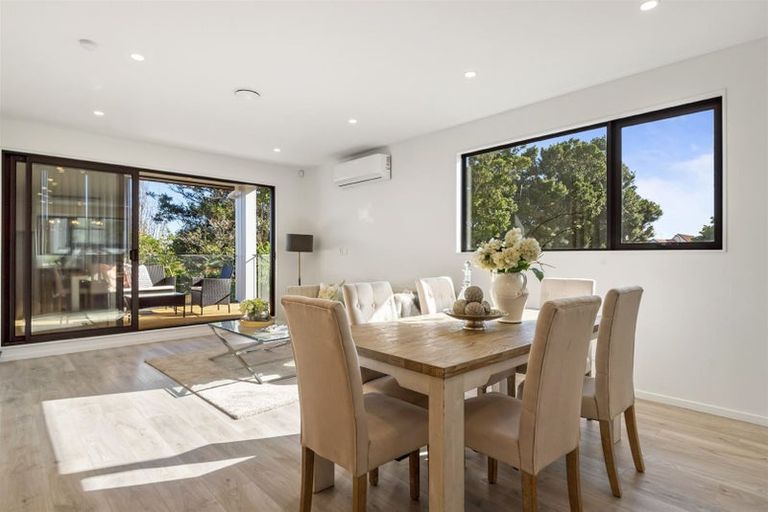 Photo of property in 8/14 Williamson Avenue, Belmont, Auckland, 0622