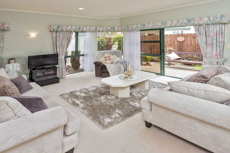 Photo of property in 30 Limerick Place, Dannemora, Auckland, 2016